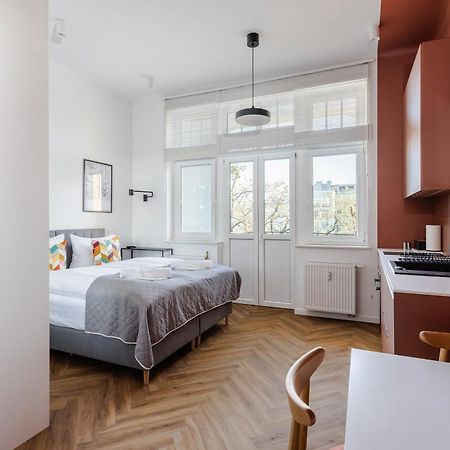 Przytulne I Komfortowe Studia Very Berry W Poznaniu By Noclegi Renters Экстерьер фото