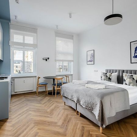 Przytulne I Komfortowe Studia Very Berry W Poznaniu By Noclegi Renters Экстерьер фото